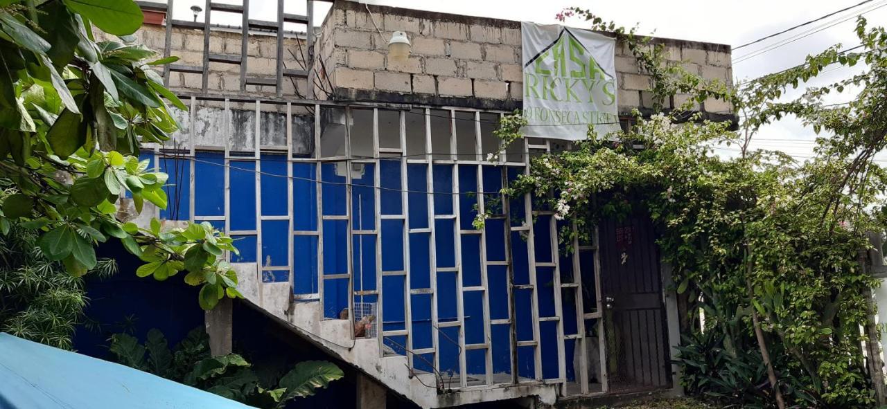 Casa Ricky'S Hostel Orange Walk Town Exterior photo